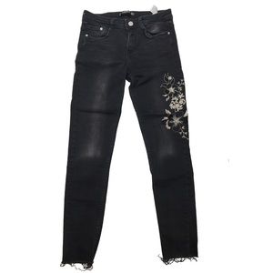 Zara embroidered raw hem skinny jeans